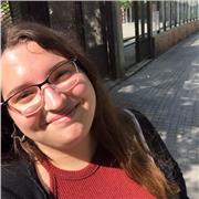 Profesora de repaso de lengua y literatura catalana y castellana. Imparto clases a niños desde primero de primaria hasta primero de la ESO